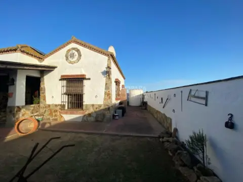 Casa rústica en Urbanizaciones Zona Norte