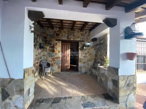 Casa rústica en Urbanizaciones Zona Norte