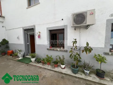 Casa unifamiliar en La Puebla de Montalbán