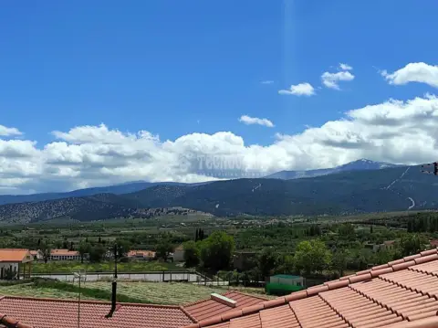 Casa pareada en Jérez del Marquesado