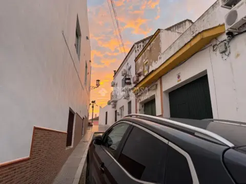 Casa adosada en Palos de la Frontera