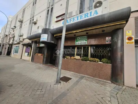 Local comercial en Naranjo-La Serna