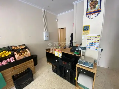Local comercial en San José-San Carlos-Fontanal