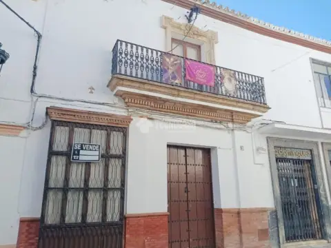 Casa adosada en calle de Cervantes