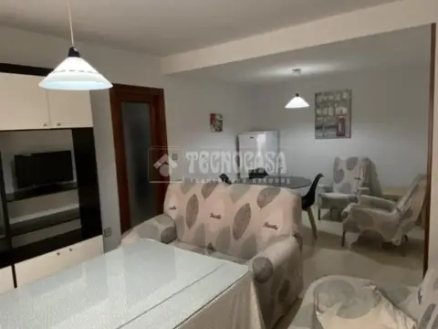 Piso en Nuevo Parque-Los Rosales-Tráfico Pesado