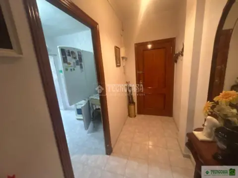 Piso en calle de Altagracia