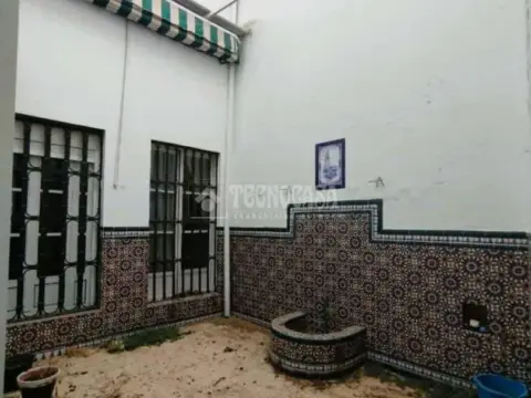 Casa unifamiliar en Paradas