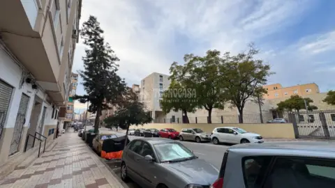 Local comercial en Camino de Suárez