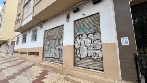Local comercial en Camino de Suárez