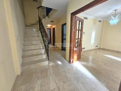 Casa pareada en Cúllar Vega