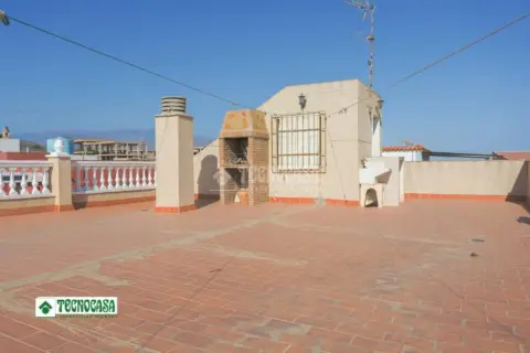 Piso en Adra