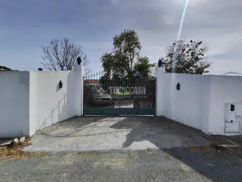 Casa rústica en Los Palacios y Villafranca