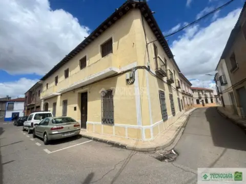 Casa pareada en Carrión de Calatrava