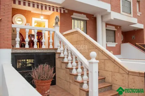 Casa adosada en Villablanca-Torrecárdenas