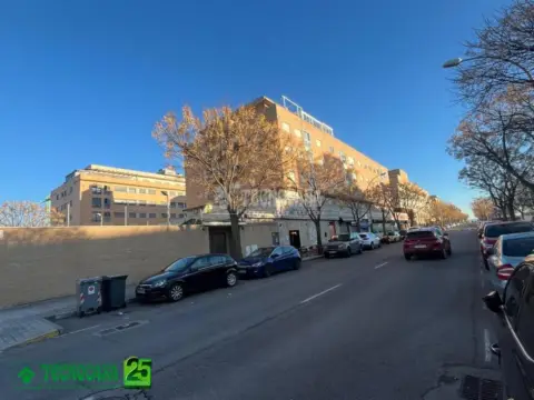 Piso en calle del Obispo Rafael Torija