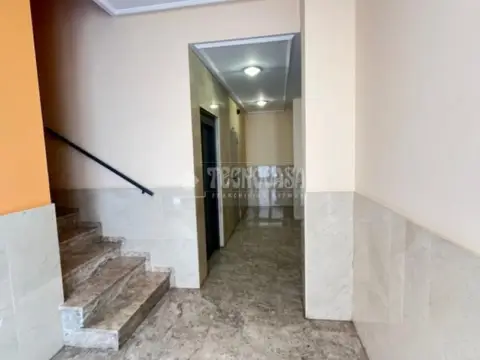 Piso en calle del Obispo Rafael Torija