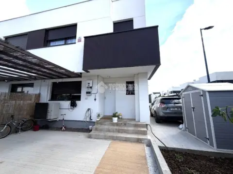Casa pareada en Villalbilla
