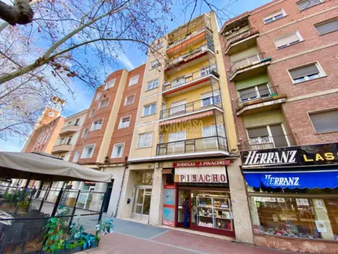 Appartement à Paseo Zorrilla-Campo Grande-Cuatro de Marzo