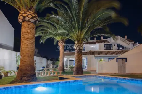 Single-family home in Conil de la Frontera