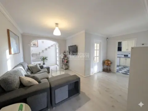 Casa adosada en Este