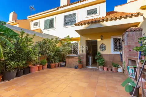 Casa adosada en San García-Getares
