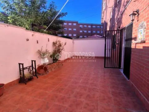 Piso en Los Milagros-La Corchera