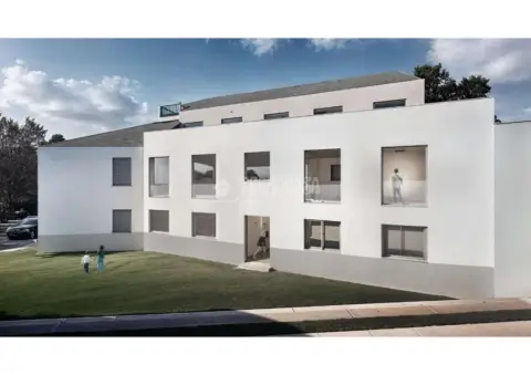 Piso en Velilla de San Antonio