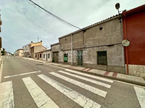 Casa adosada en Iriépal-Taracena-Usanos-Valdenoches
