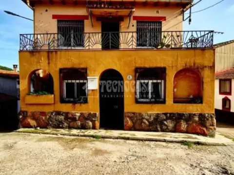 Casa adosada en Lanzahíta