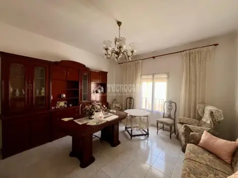 Casa adosada en Valdepeñas