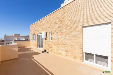 Piso en La Cañada-Costacabana-Loma Cabrera-El Alquián