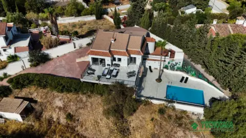 Casa unifamiliar en Pinos de Alhaurín