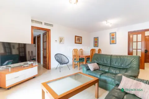 Piso en Aguadulce Sur