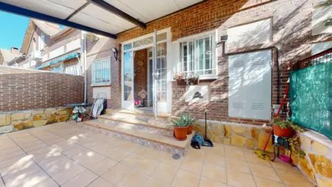 Casa adosada en Villanueva de la Torre