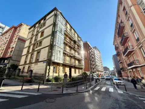 Piso en Numancia-San Fernando