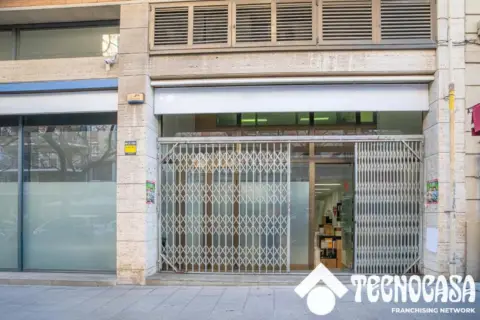 Local comercial en Les Corts
