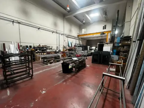 Nave industrial en Cuarte de Huerva