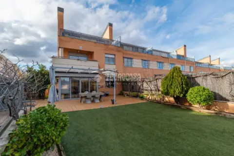 Casa pareada en Zona Bulevar