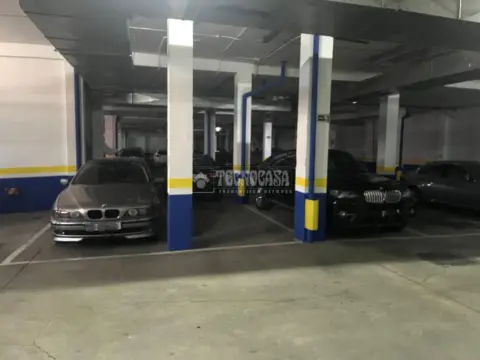Garatge a Parque Roma-Coronas