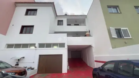 Casa unifamiliar en calle San Vicente