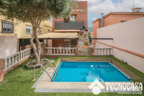 Casa unifamiliar en Singuerlín-Les Oliveres-Can Franquesa-Guinardera