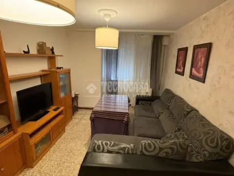Piso en Nuevo Parque-Los Rosales-Tráfico Pesado