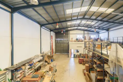 Nave industrial en Antas