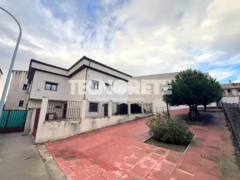 Piso en calle Rincón del Sauce