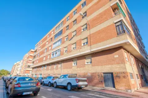 Piso en Delicias-Prosperidad-Rollo-Puente Ladrillo