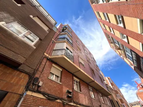 Piso en Circular-Vadillos