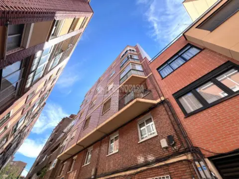 Piso en Circular-Vadillos