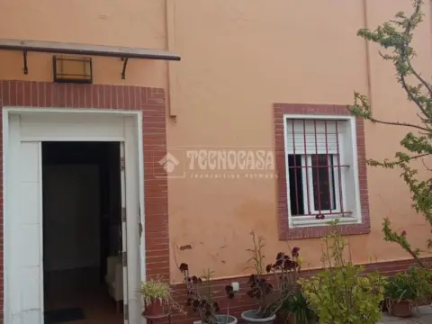 Casa unifamiliar en calle 28 de Febrero