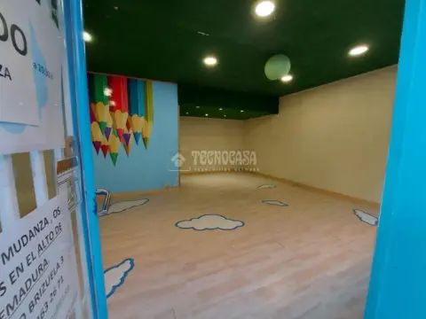 Local comercial en Lucero