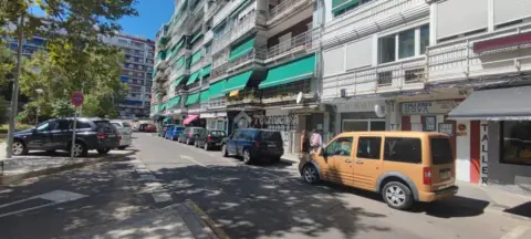 Local comercial en Valderas-Los Castillos-Parque Lisboa